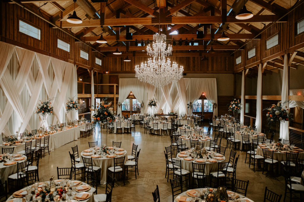 What’s the Difference Between a Wedding Planner and a Venue Manager ...